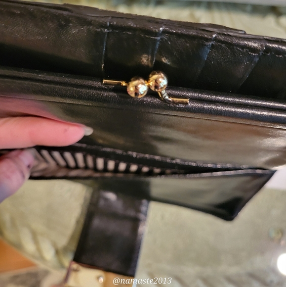 L.A.M.B. Gwen Stefani Leather Wallet Velour Center Stripe Designer Luxury #44 - Picture 16 of 17